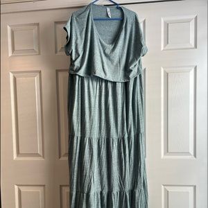 Latched Mama Tiered T-shirt Maxi Nursing Dress in Teal